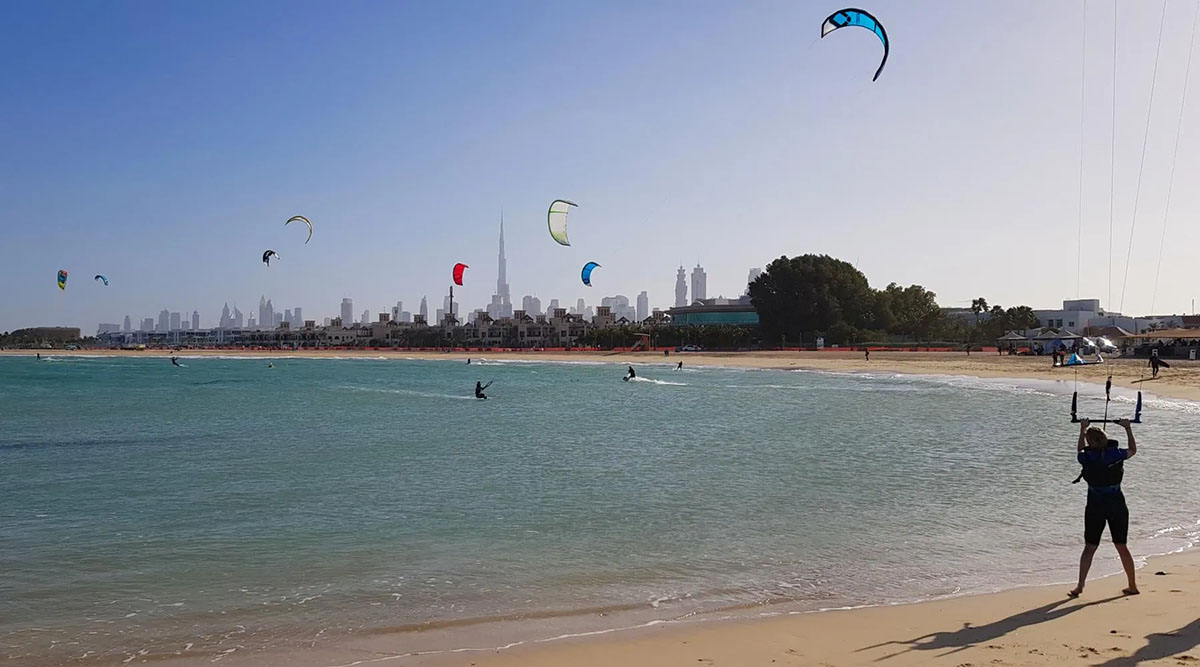 Kitesurfing Dubai: an honest guide. Tips, Spots & Winds