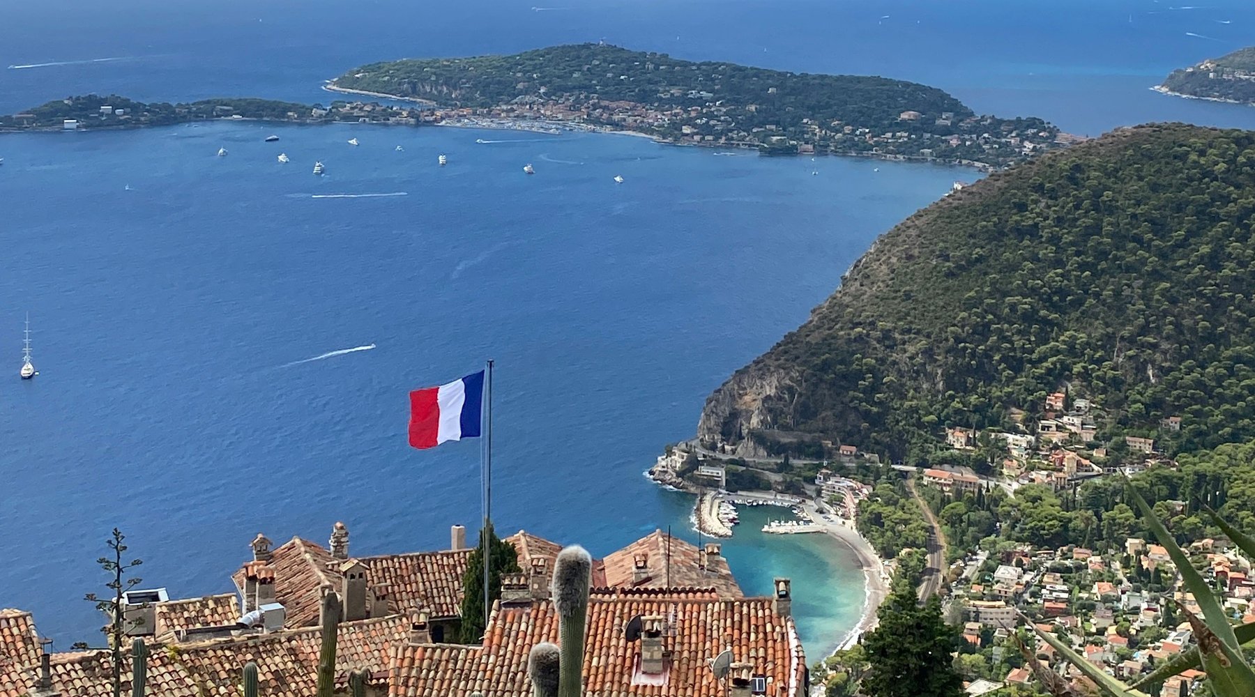Kitesurfing in France: travel tips