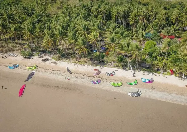 Victoria Beach kitesurfing spot – beginner chop water