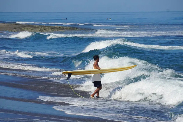 San Juan Beach kitesurfing spot – intermediate wave water