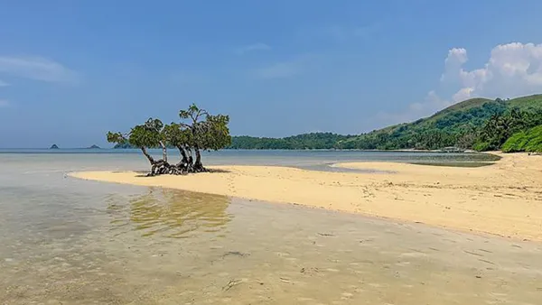 Marcilla Bay kitesurfing spot – intermediate chop water