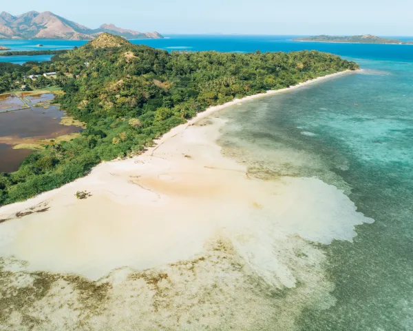 Marcilla Bay kitesurfing spot – intermediate chop water