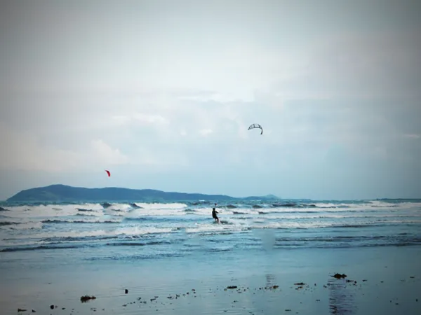 Bagasbas kitesurfing spot – beginner wave water