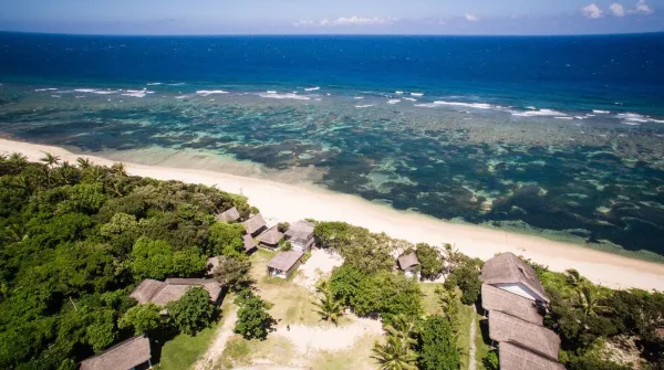 Kingfisher Resort Beach kitesurfing spot – intermediate wave water