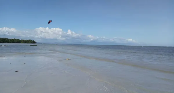 Emerald Playa Beach kitesurfing spot – beginner flat water