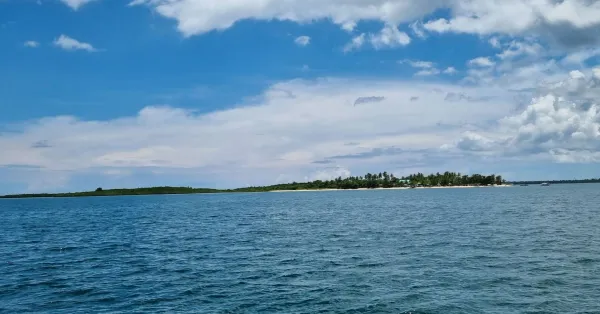 Honda Bay Islands kitesurfing spot – beginner flat water