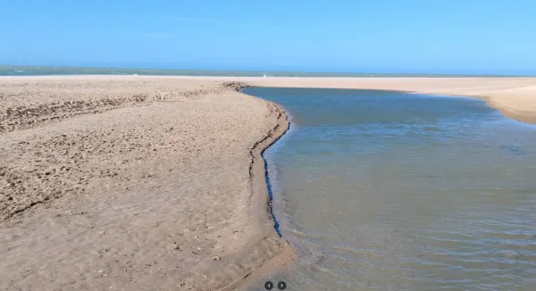 Galinhos kitesurfing spot – beginner wave water