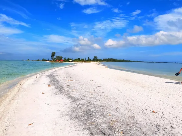 Ponta da Alcaira kitesurfing spot – beginner flat water