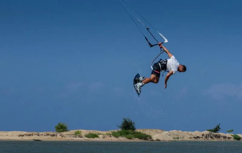 Kalpitiya Small Lagoon kitesurfing spot – beginner flat water