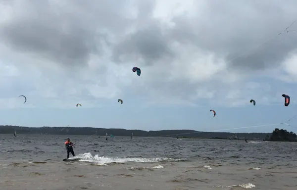 Etang de Lacanau kitesurfing spot – beginner chop water
