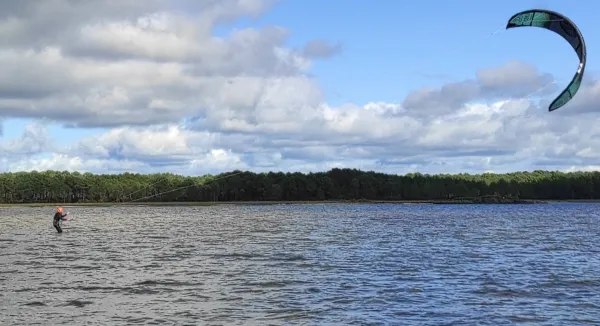 Etang de Lacanau kitesurfing spot – beginner chop water