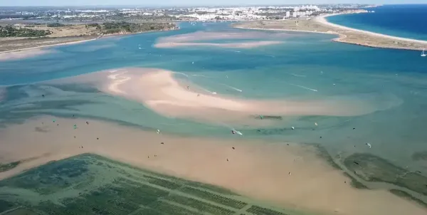 Alvor Lagoon kitesurfing spot – beginner flat water