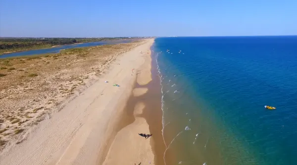 Cabanas de Tavira kitesurfing spot – beginner flat water