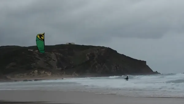 Praia do Amado kitesurfing spot – intermediate wave water