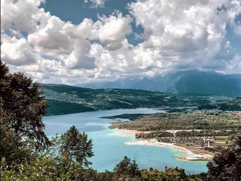 Lago di Santa Croce kitesurfing spot – intermediate chop water