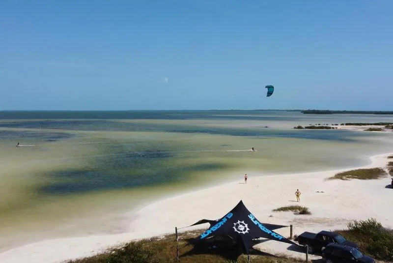 Isla Blanca Cancun kitesurfing spot – beginner flat water