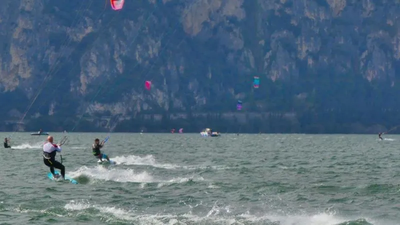Lake Garda North kitesurfing spot – beginner chop water
