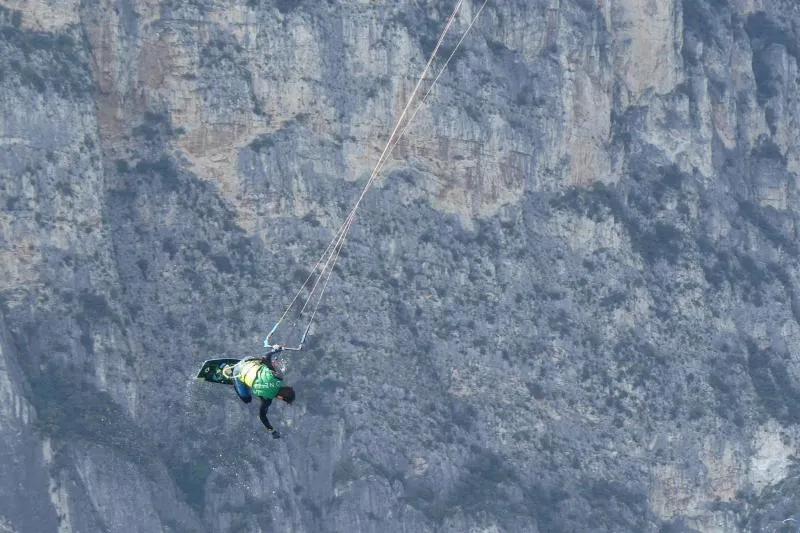 Lake Garda North kitesurfing spot – beginner chop water