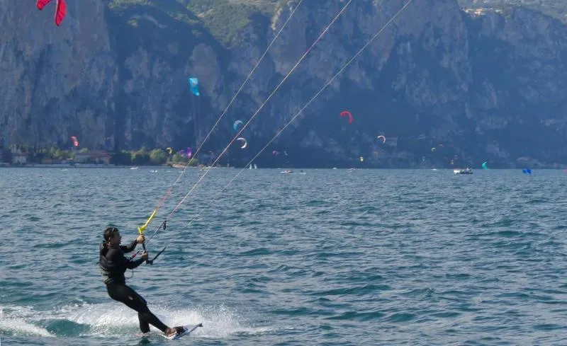 Lake Garda North kitesurfing spot – beginner chop water