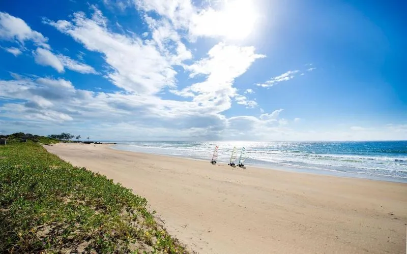 Mecufi kitesurfing spot – intermediate wave water