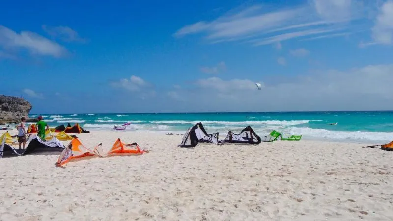 Silver Sands kitesurfing spot – intermediate wave water
