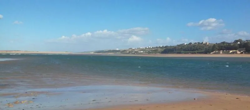 Oualidia Lagoon kitesurfing spot – beginner flat water