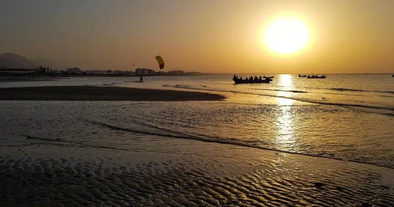 Qurum Beach Muscat kitesurfing spot – beginner chop water