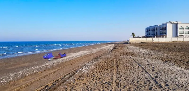 Sohar Eye kitesurfing spot – beginner chop water