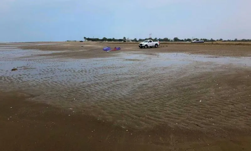 Sohar Eye kitesurfing spot – beginner chop water