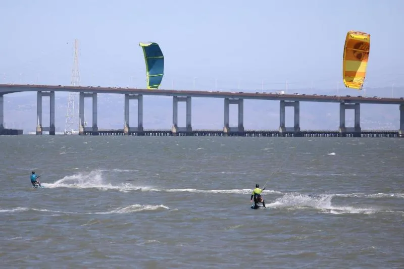 3rd Ave kitesurfing spot – intermediate chop water