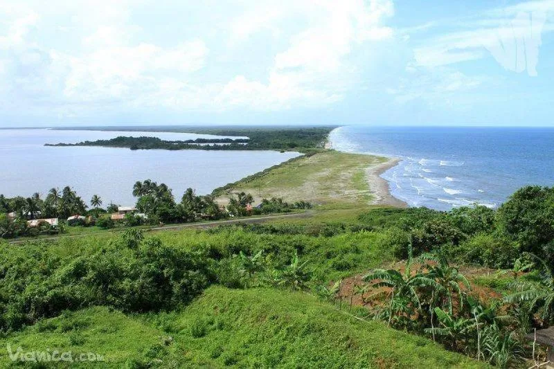 El Bluff Beach - Bluefields kitesurfing spot – beginner flat water