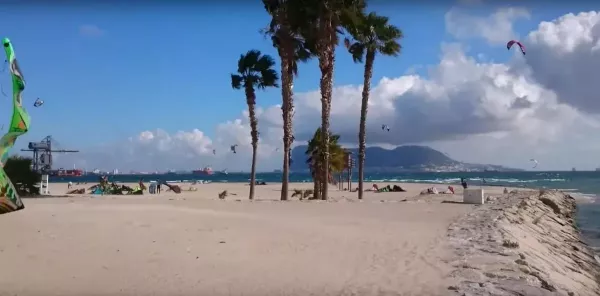 Los Palmones kitesurfing spot – beginner flat water