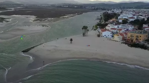 Los Palmones kitesurfing spot – beginner flat water