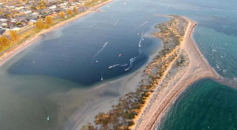 The Pond - Safety Bay kitesurfing spot – beginner flat water