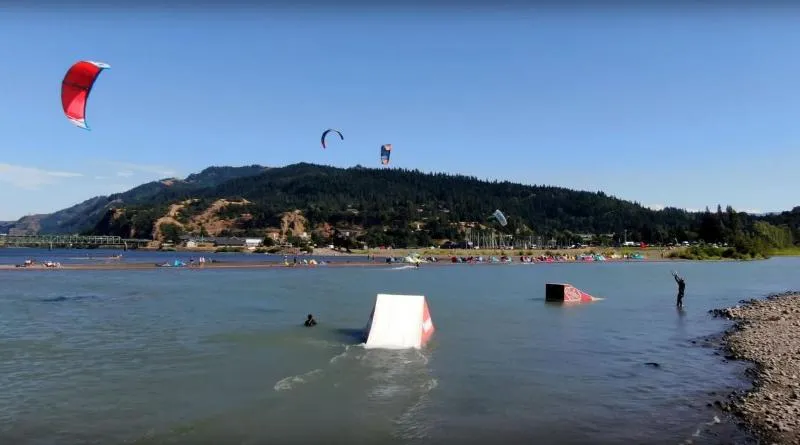 Hood River kitesurfing spot – beginner flat water