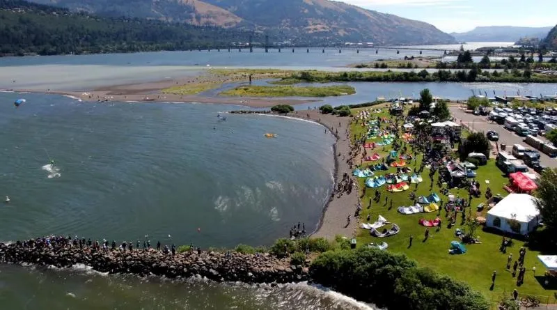Hood River kitesurfing spot – beginner flat water
