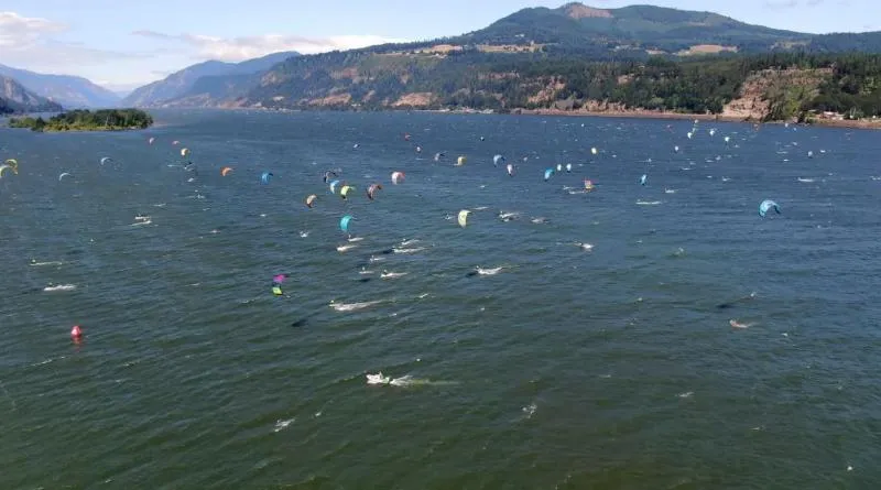 Hood River kitesurfing spot – beginner flat water