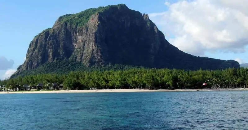 Le Morne kitesurfing spot – beginner wave water