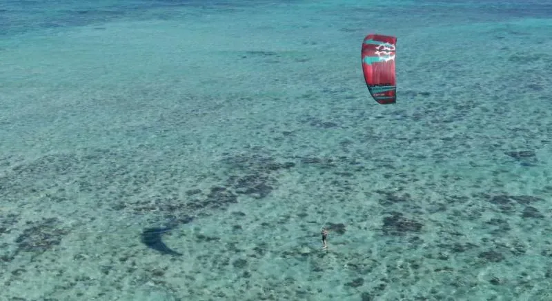 Le Morne kitesurfing spot – beginner wave water