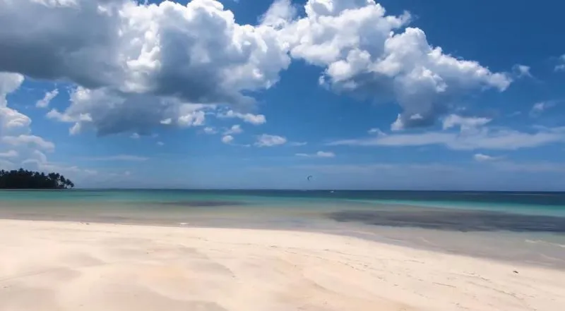 Las Terrenas Kite Beach kitesurfing spot – beginner flat water