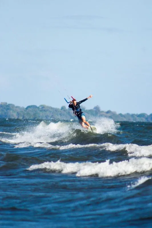 Ometepe - playa santa cruz kitesurfing spot – beginner chop water
