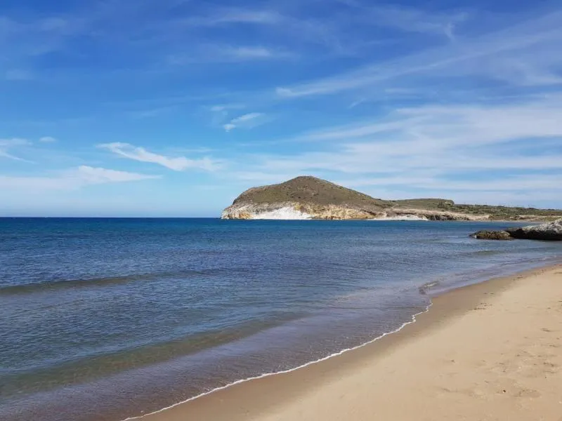 Los Genoveses kitesurfing spot – beginner chop water