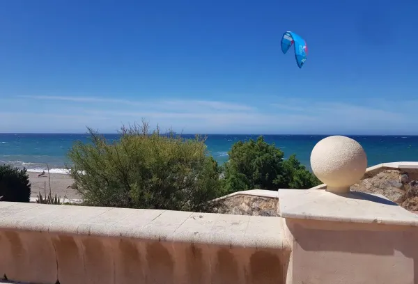Retamar kitesurfing spot – beginner chop water