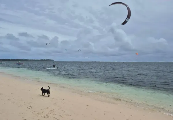 General Luna kitesurfing spot – beginner flat water