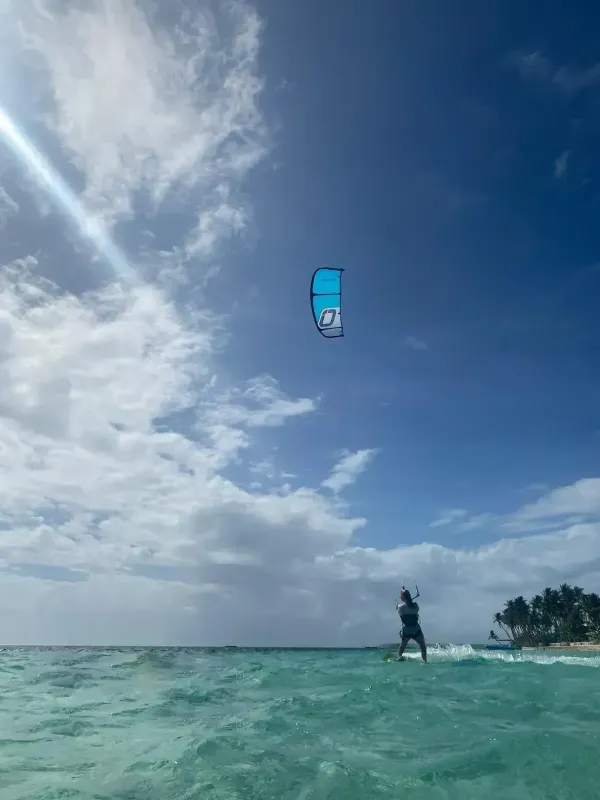 General Luna kitesurfing spot – beginner flat water