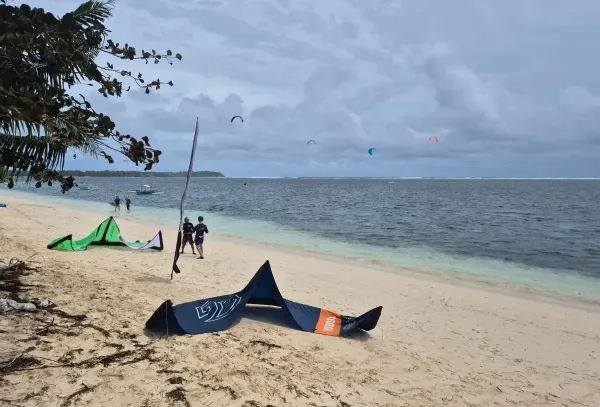 General Luna kitesurfing spot – beginner flat water