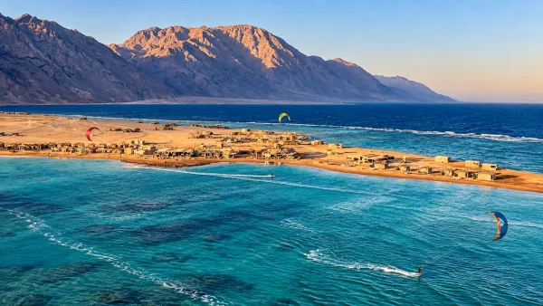 Kitesurfing in Dahab