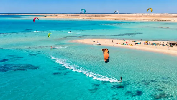 Kitesurfing in Hurghada