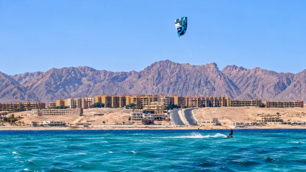 Kitesurfing in Safaga