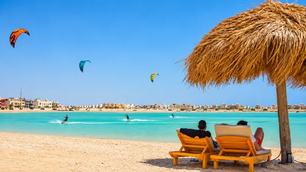 Kitesurfing in Ras Sudr
